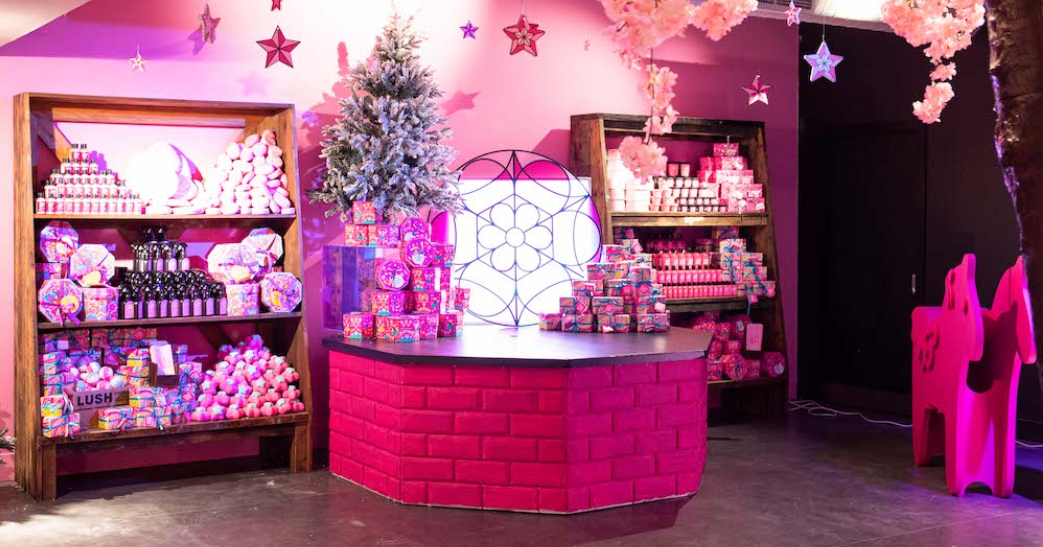 lush christmas 2021 experiential